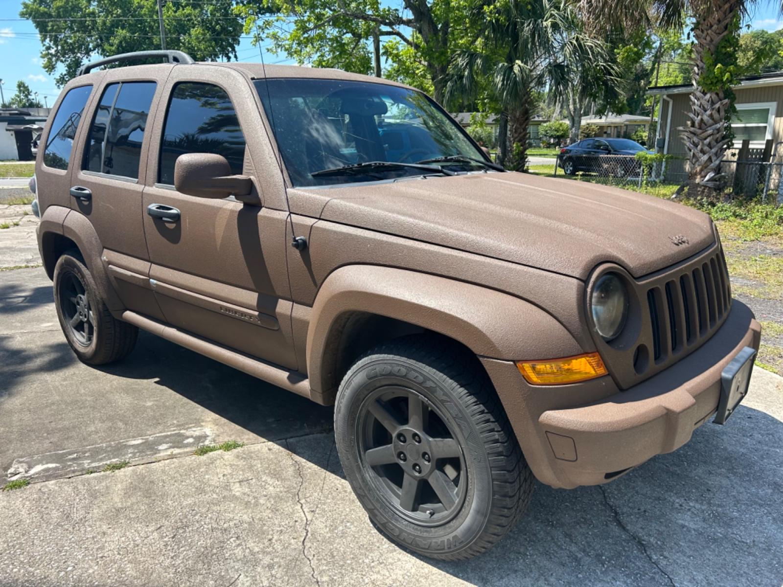 2005 Jeep Liberty (1J4GK58K65W) , located at 1758 Cassat Ave., Jacksonville, FL, 32210, (904) 384-2799, 30.286720, -81.730652 - $3000.00 CASH SPECIAL!!!! 2005 JEEP LIBERTY 3.7L LIMITED ONLY 176,155 MILES!!! 4-DOOR ICE-COLD AIR-CONDITIONING ALLOYS TINT REMOTE KEYLESS ENTRY DON'T WAIT ON THIS ONE CALL TODAY @ 904-384-2799 - Photo #2